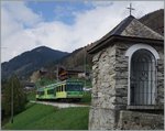 Der AOMC Beh 4/8 592 auf der Fahrt nach Champéry kurz nach Troitorrens.