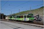 Nach dem Halt am Bahnstieg von Aigle Dépôt A-L, fährt der Zug ins Dépôtgelände, wo nach der Spitzkehre die Fahrt nach Aigle (Bahnhof mit Anschluss an die SBB) weiter