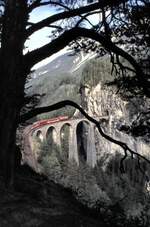 RhB Ge 6/6 II auf dem Landwasserviadukt im Oktber 1991.