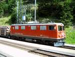 RhB Ge 4/4 I U Nr.601 mit Güterzug in Bergün am 08.09.2005.