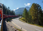 UNESCO-Weltkulturerbe Berninabahn / Ferrovia del Bernina:  Gef�hrt von dem ALLEGRA-Zweispannungstriebzug ABe 8/12 RhB 3504  Dario Cologna  geht es 06.09.2021 mit dem RhB-Regionalzug nach Tirano, von