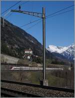 Das gleiche Sujet mit eine Güterzug gelang mir nicht,  da der Zug zu lange war und die Loks beim Fotogarfieren unvorhersehbar sich hinter den Büschen verstecken.