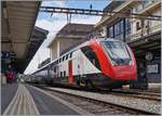 Der SBB RABe 502 207 (UIC 94 85 0 502 207-9 CH-SBB)  Stadt BERN  auf Testfahrt in Lausanne.