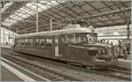 Für eine Extrazugfahrt von Rail One (l'emission ferroviarie suisse) konnte der SBB Historic Rote Pfeil RAe 2/4 1001 mit der UIC Nummer 094 85 75-91 001-3 in Lausanne bewundert werden.

17. Januar 2026 