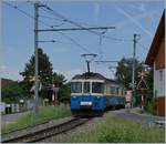 Der MOB ABDe 8/8 4001 SUISSE ist bei Planchamp als Regionalzug unterwegs.