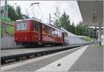 Schon fast ein Zugsuchbild: ZWEI BVB B(D)eh 2/4 stehen in Villars sur Ollon.