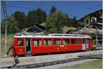 Dies Bild von der Seite zeigt, dass die Station Col du Soud nicht ganz waagrecht angelegt wurde (was bei Bergbahnen auch keinealzugrosse Ausnahme ist.)     19.