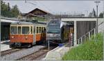  Mischbetrieb : in Winteregg kreuzen ich der BLM Be 4/4 31  Lisi  unterwegs nach Gr�tschalp und der BLS Be 4/6 101 Eiger auf der Fahrt nach M�rren.