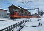 Zwei JB Triebwagenz�ge erreichen vom Jungfraujoch kommend die Kleine Scheidegg.