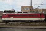 Seitenblick auf ZSSK 163 113 in Zilina am 30 Mai 2015.