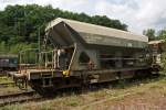 Sch�ttgutwagen Faccs 407.0 der slowakischen Vermietungsfirma AX Benet, abgestellt am 28.08.2011 in Betzdorf/Sieg.