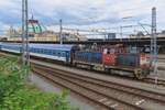 CD 714 225 rangiert am 30 Mai 2025 mit modernisierte Görlitzer Reisewagen in Plzen hl.n.