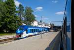 Ein letzter Blick aus dem Zug (Rx 760  Vy�ehrad ) heraus auf den Bahnhof Mari�nsk� L�zně (deutsch Marienbad) am 01.07.2015.